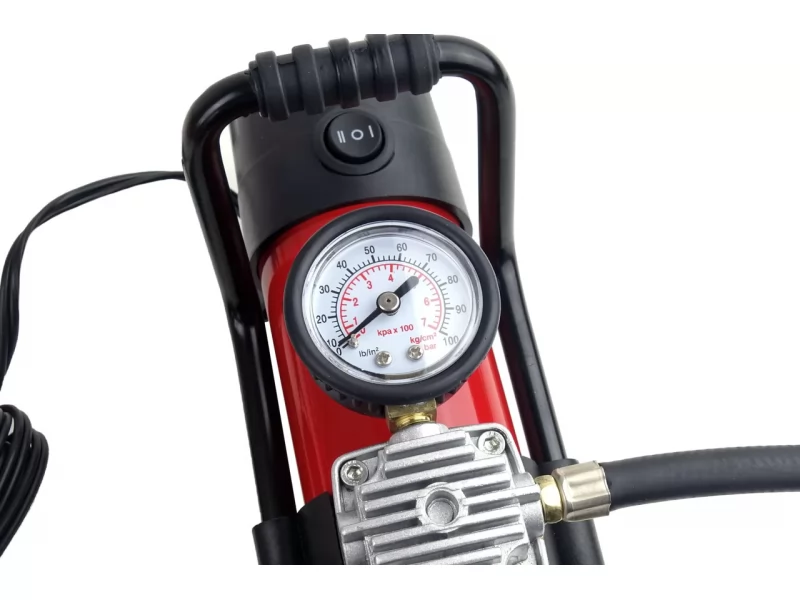 Compresor aer metalic 12V, 7bar, cu lanterna LED, geanta transport si accesorii