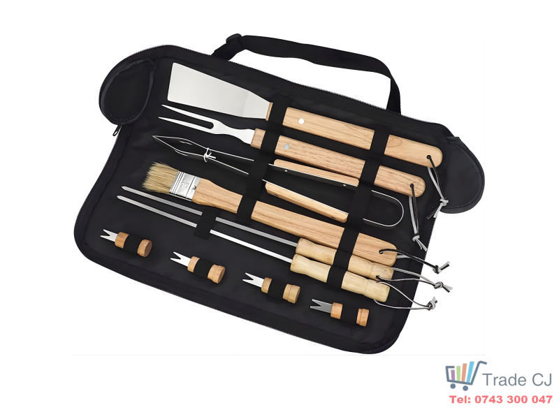 Set complet ustensile pentru gratar din inox cu manere din lemn, 11 piese esentiale pentru gatit in aer liber, livrat in geanta practica pentru depozitare si transport, ideal pentru fripturi si legume