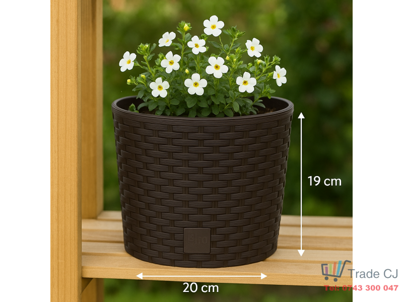 Ghiveci rotund maro inchis, plastic rezistent, imitatie ratan, diametru 20 cm, inaltime 19 cm