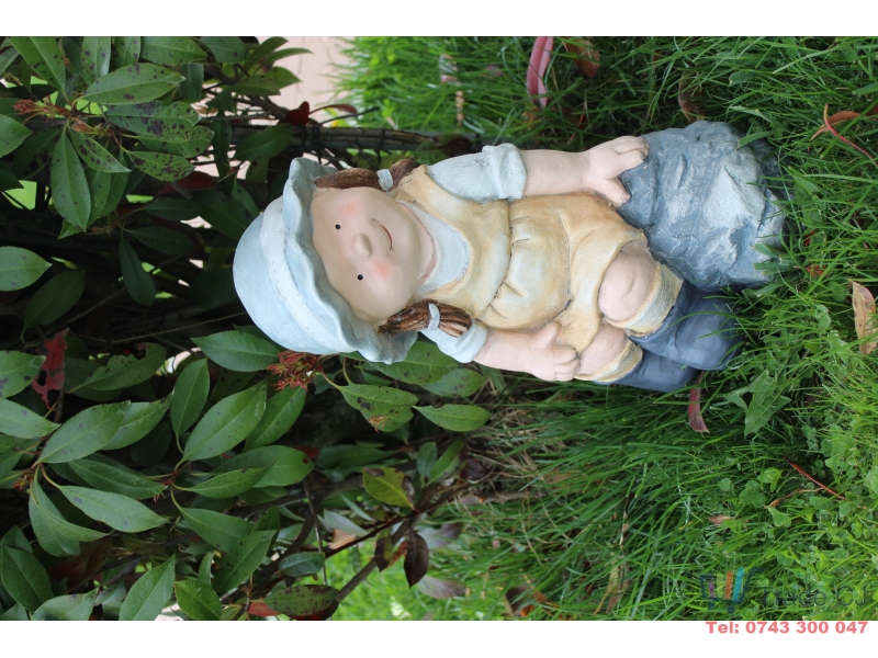 Decoratiune gradina Girl on stone, ceramica,29 x21 x 42 cm