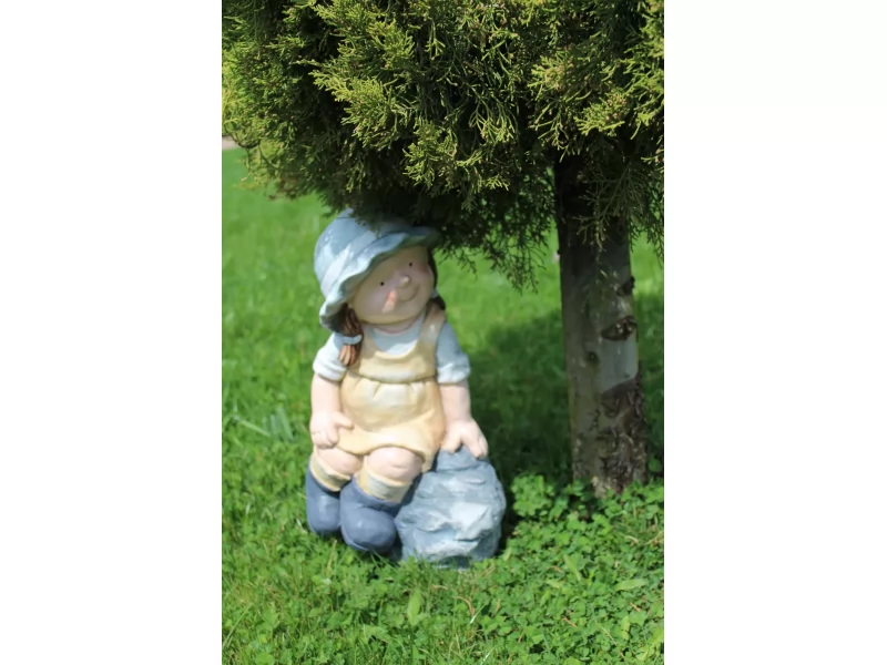 Decoratiune gradina Girl on stone, ceramica,29 x21 x 42 cm