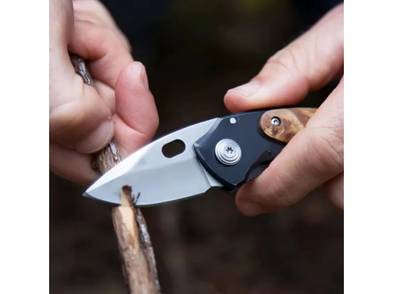 Briceag cu lama blocabila si suport agatare curea Small Knife