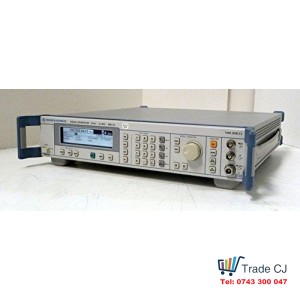 Rohde & Schwarz SML 03 Signal Generator from 9 kHz to 3.3 GHz